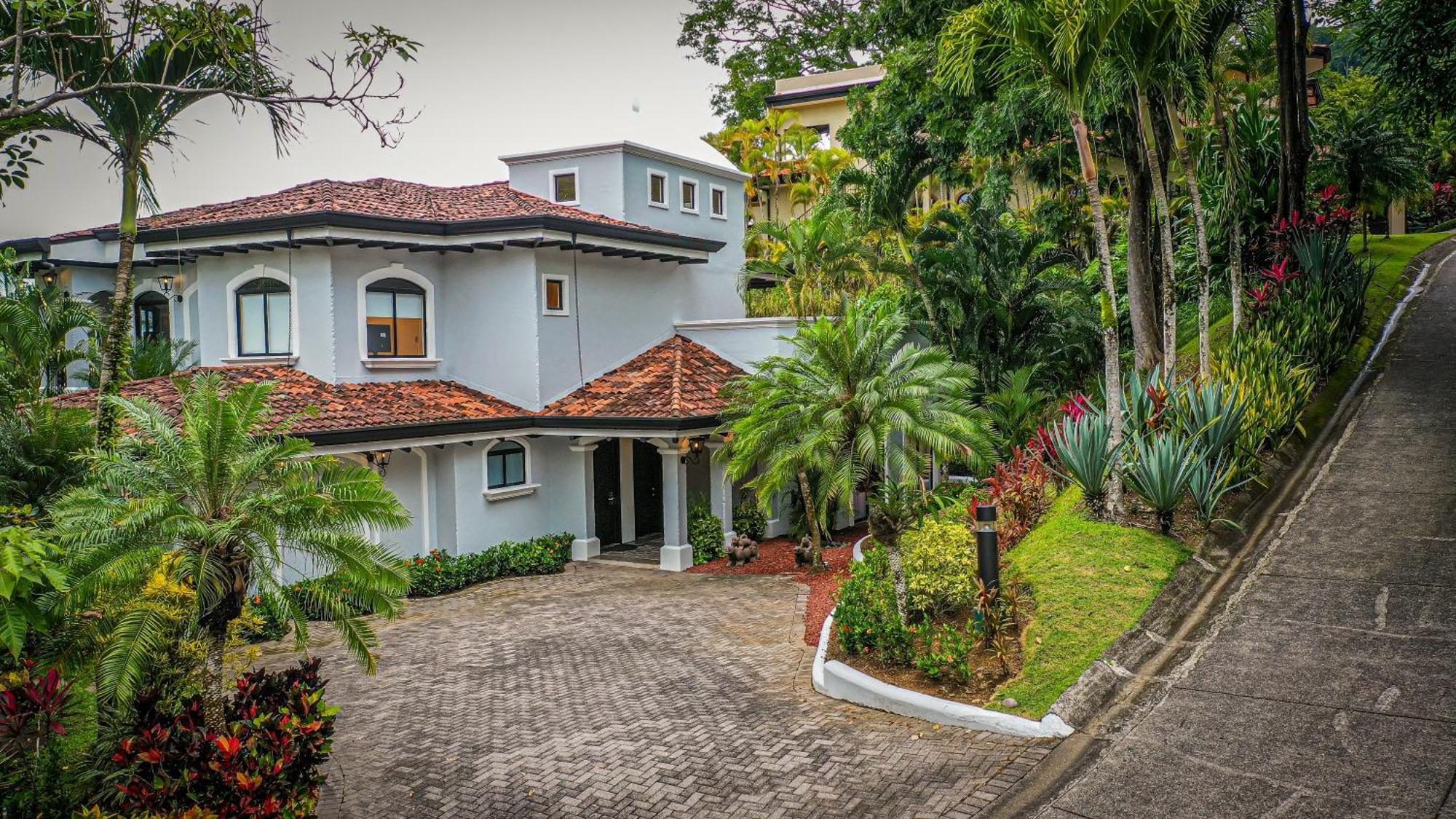 Stay In Cr Los Suenos Condos Хако Экстерьер фото